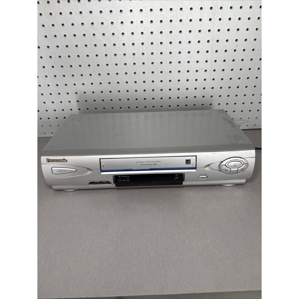 Panasonic PV-V464S VCR VHS Player Blueline Omnivision 4-Head No Remote READ